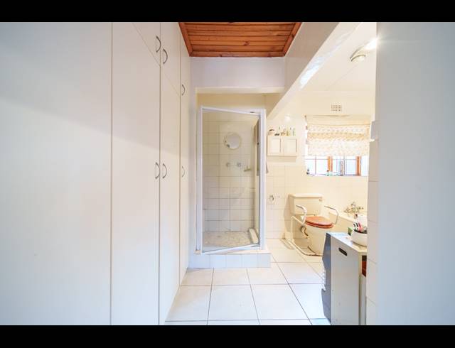 3 BEDROOM HOUSE FOR SALE IN BONZA BAY